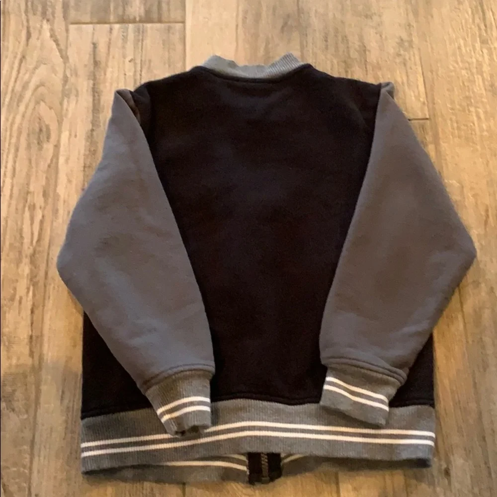 EUC The Children’s Place zip up sweatshirt, sz 7/8